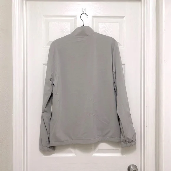 NWT Vuori Palomar Insulated Jacket in Fog - Picture 8 of 10